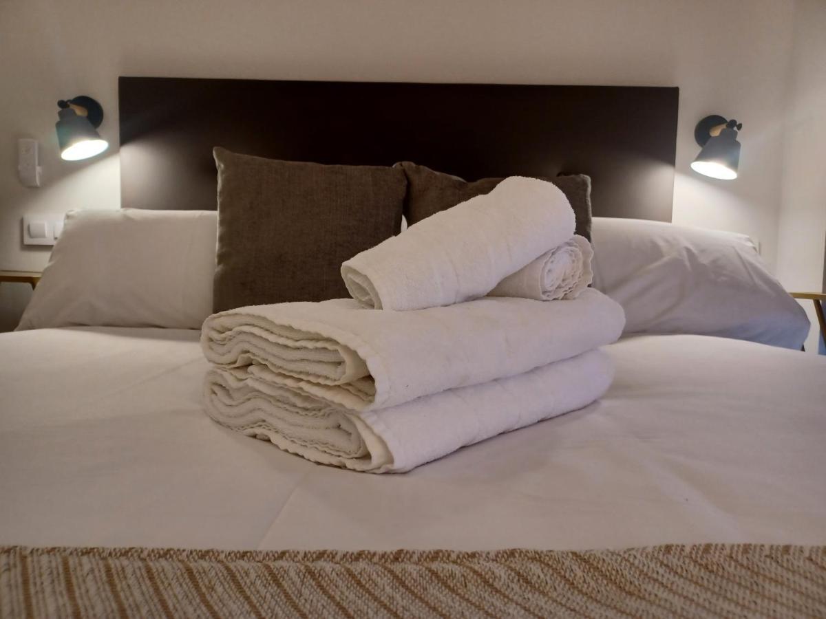 Apartamento Acogedor Junto A Calle Betis, Triana-Los Remedios Seville Ngoại thất bức ảnh