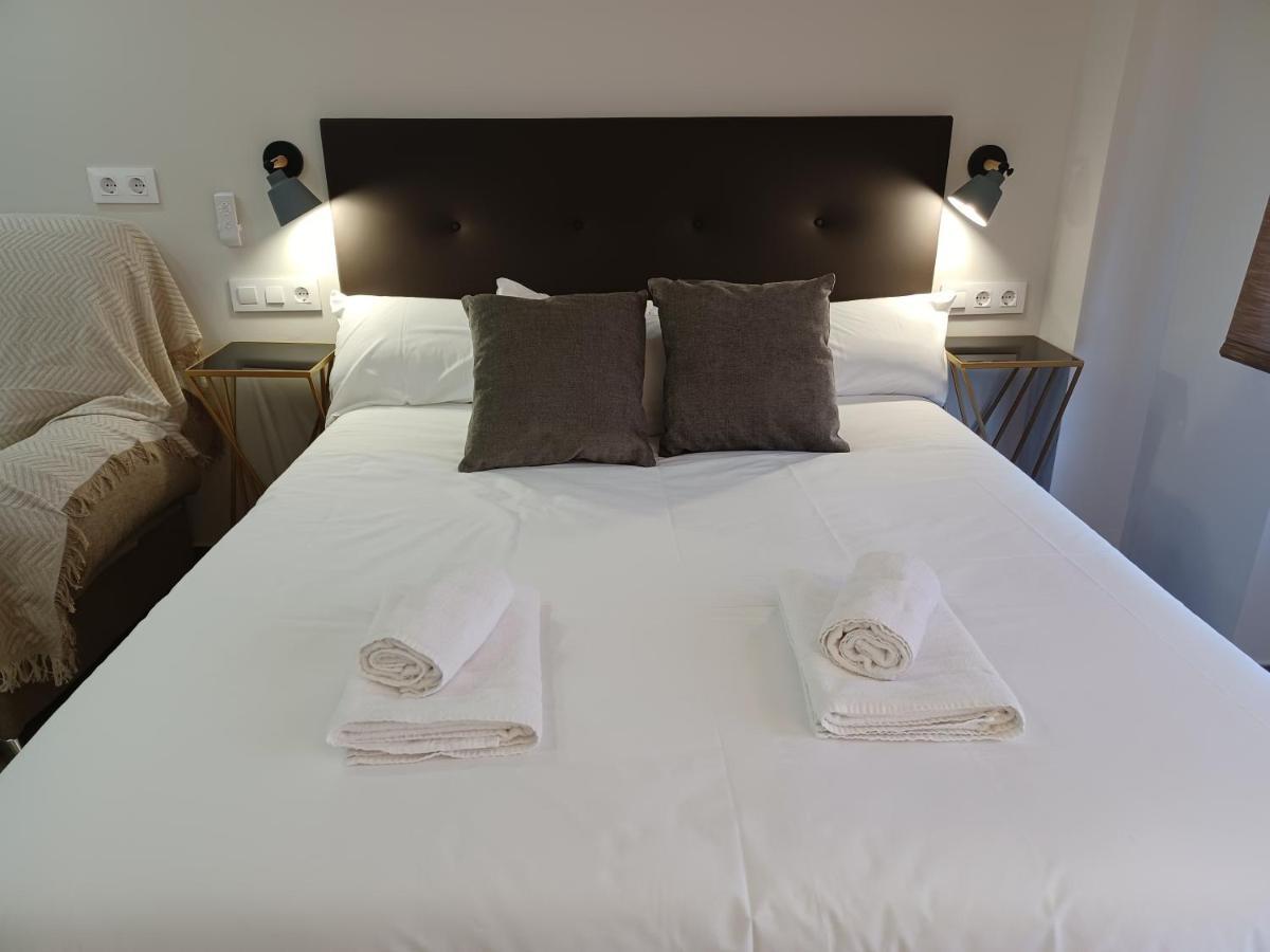 Apartamento Acogedor Junto A Calle Betis, Triana-Los Remedios Seville Ngoại thất bức ảnh