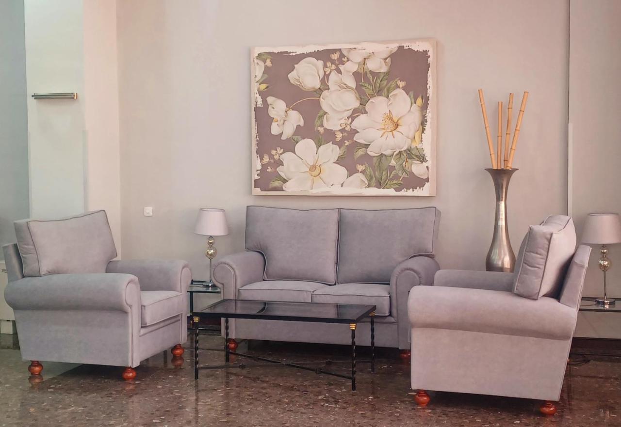 Apartamento Acogedor Junto A Calle Betis, Triana-Los Remedios Seville Ngoại thất bức ảnh